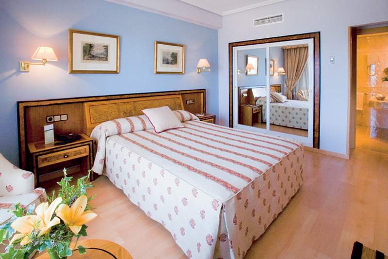 Ohtels Gran Hotel Almeria Room photo
